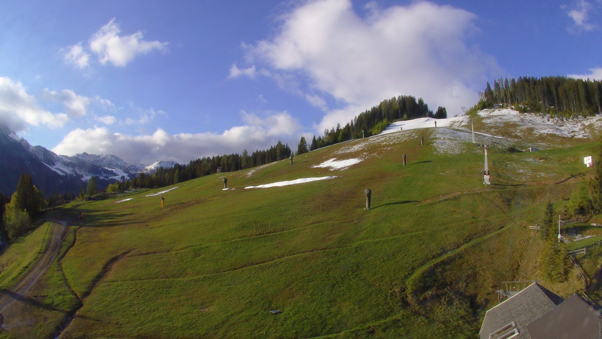 Archiv Foto Webcam Nassfeld: Blick Sonnleitn