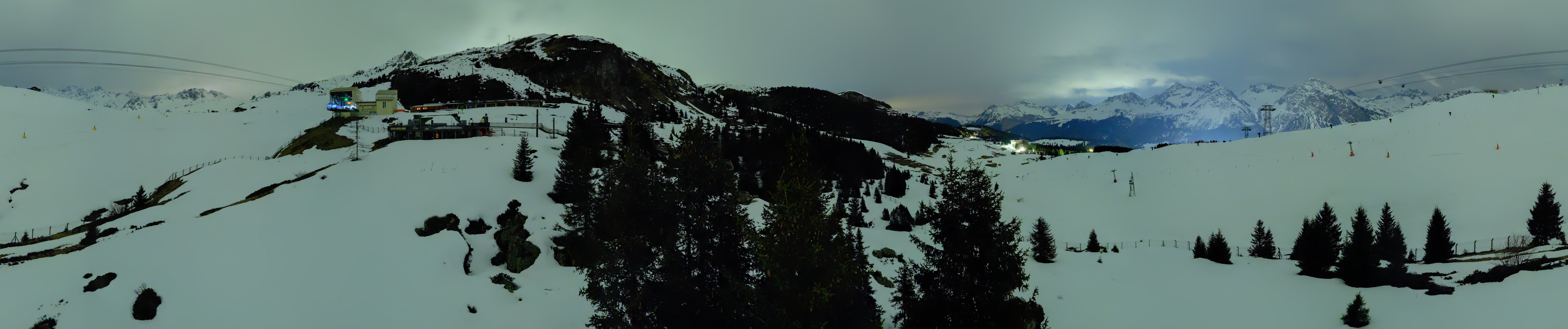 Archived image Webcam Arosa Bear Sanctuary