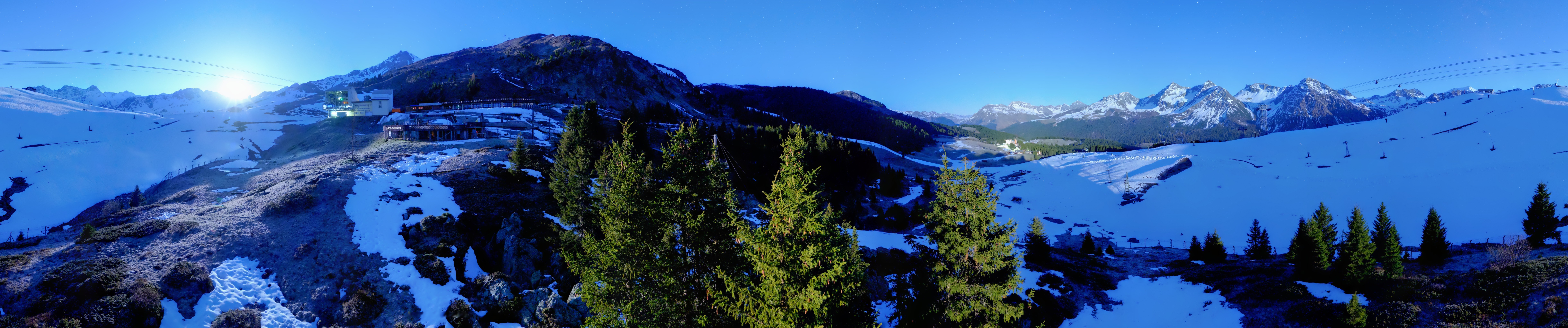 Archived image Webcam Arosa Bear Sanctuary