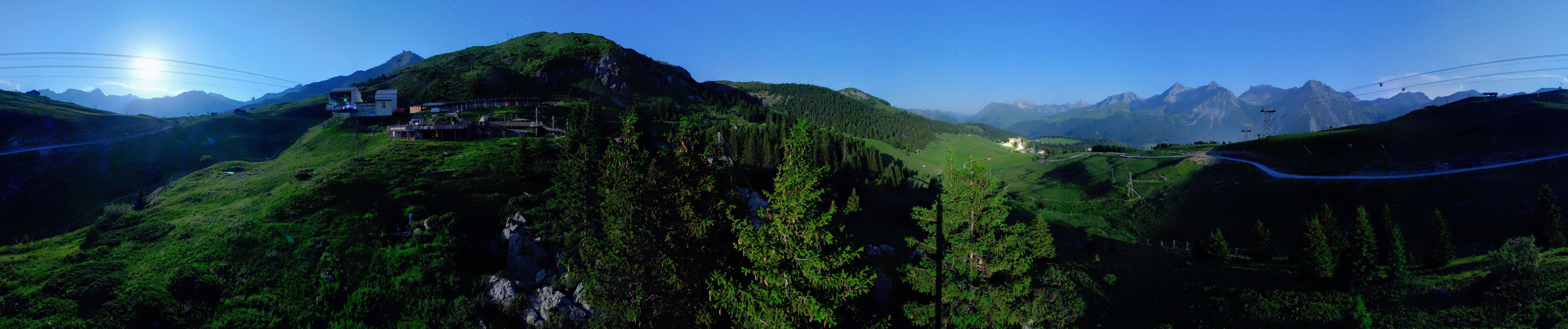 Archived image Webcam Arosa Bear Sanctuary