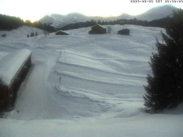 Archived image Webcam Golf house at Arosa