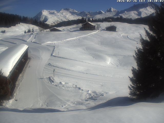 Archived image Webcam Golf house at Arosa
