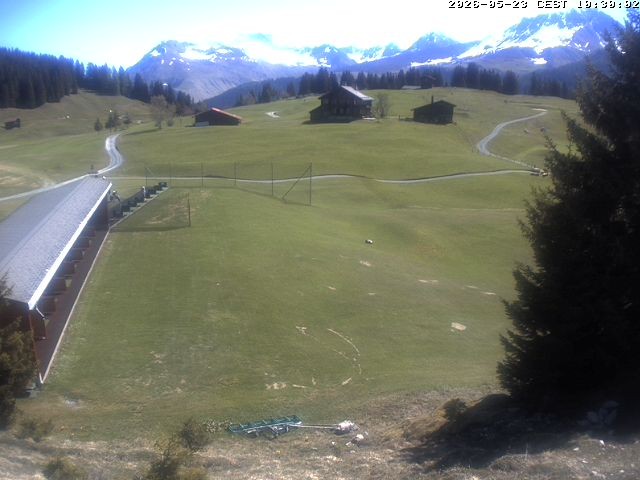 Archived image Webcam Golf house at Arosa