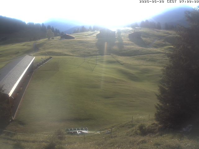 Archived image Webcam Golf house at Arosa
