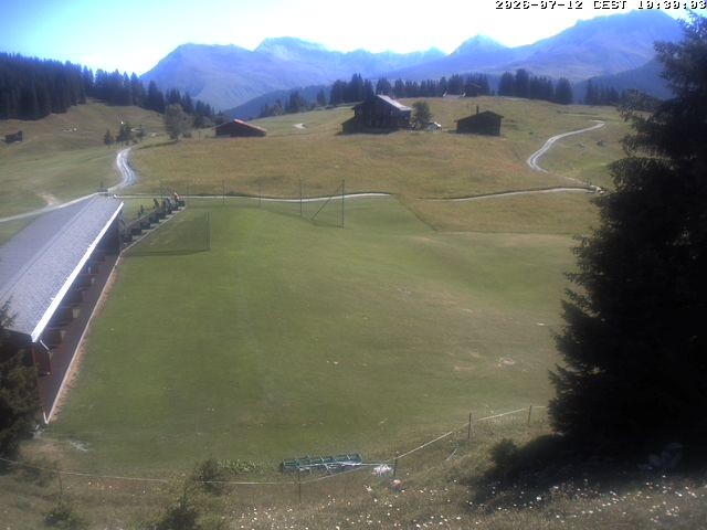 Archived image Webcam Golf house at Arosa