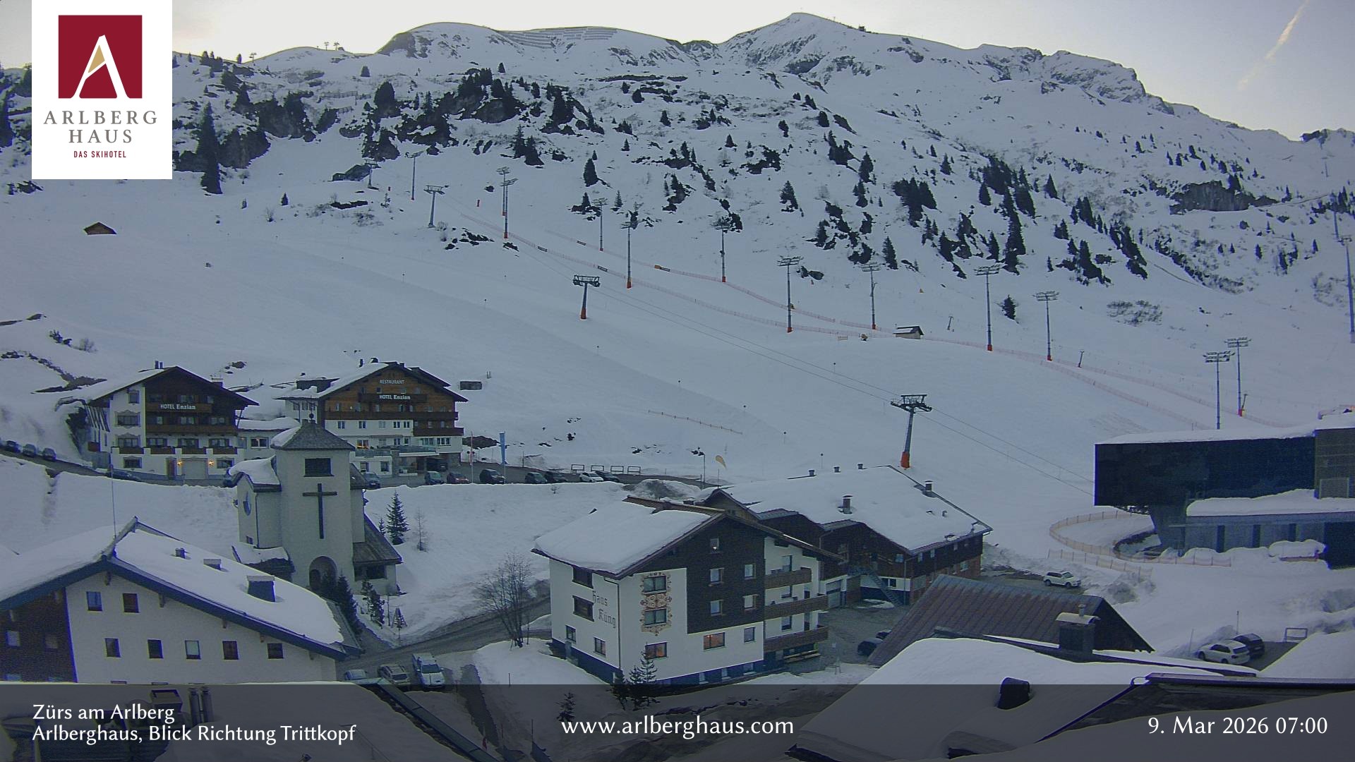 Archived image Webcam Arlberghaus at Zuers
