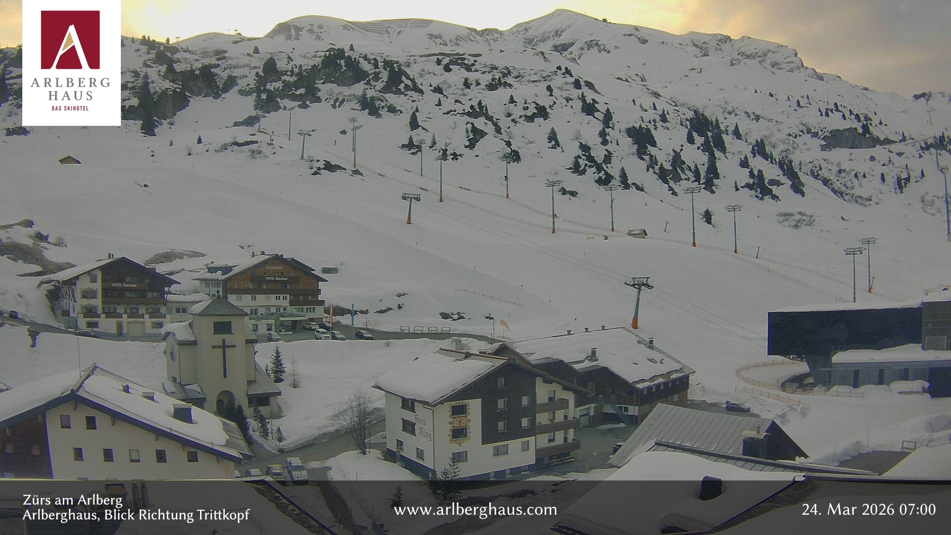 Archiv Foto Webcam Zürs: Hotel Arlberghaus