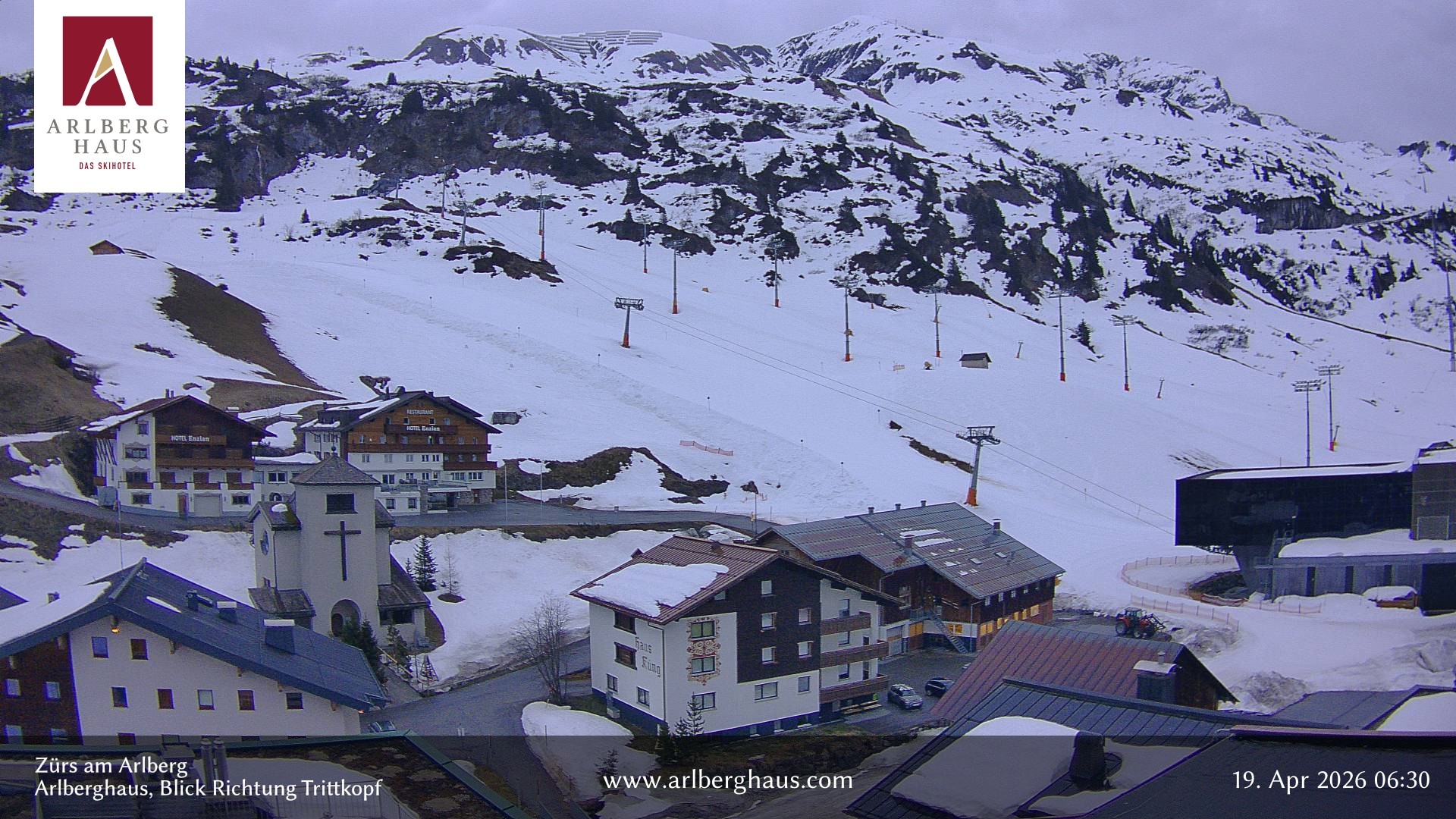 Archived image Webcam Arlberghaus at Zuers