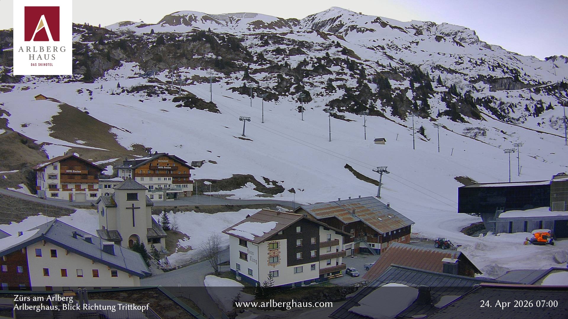Archived image Webcam Arlberghaus at Zuers