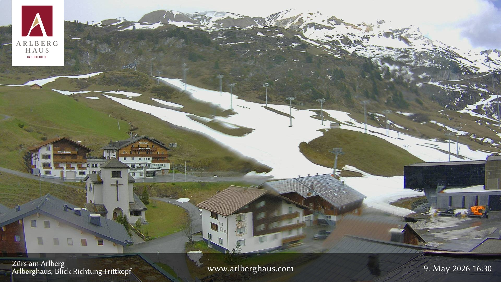 Archived image Webcam Arlberghaus at Zuers