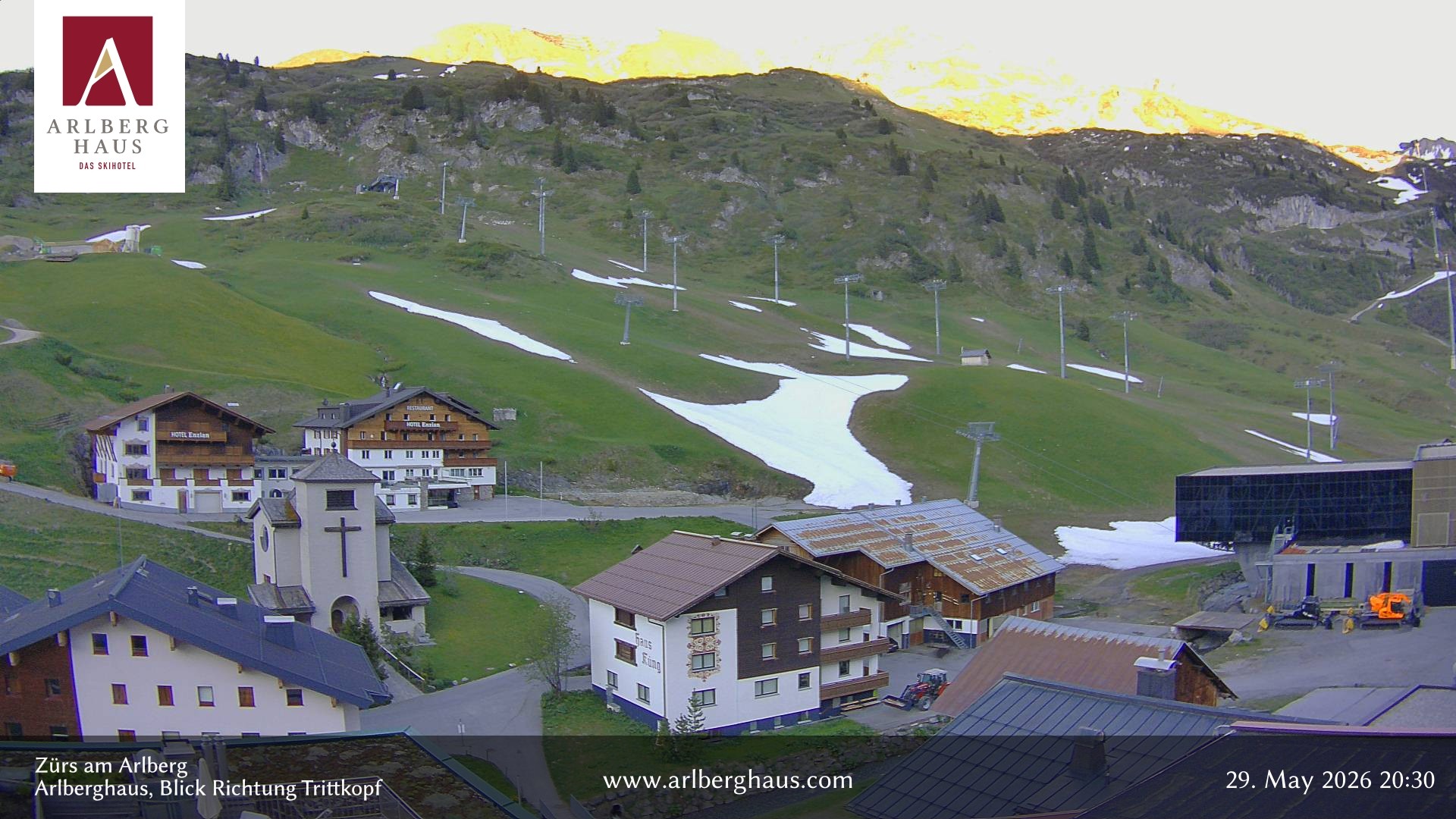 Archived image Webcam Arlberghaus at Zuers