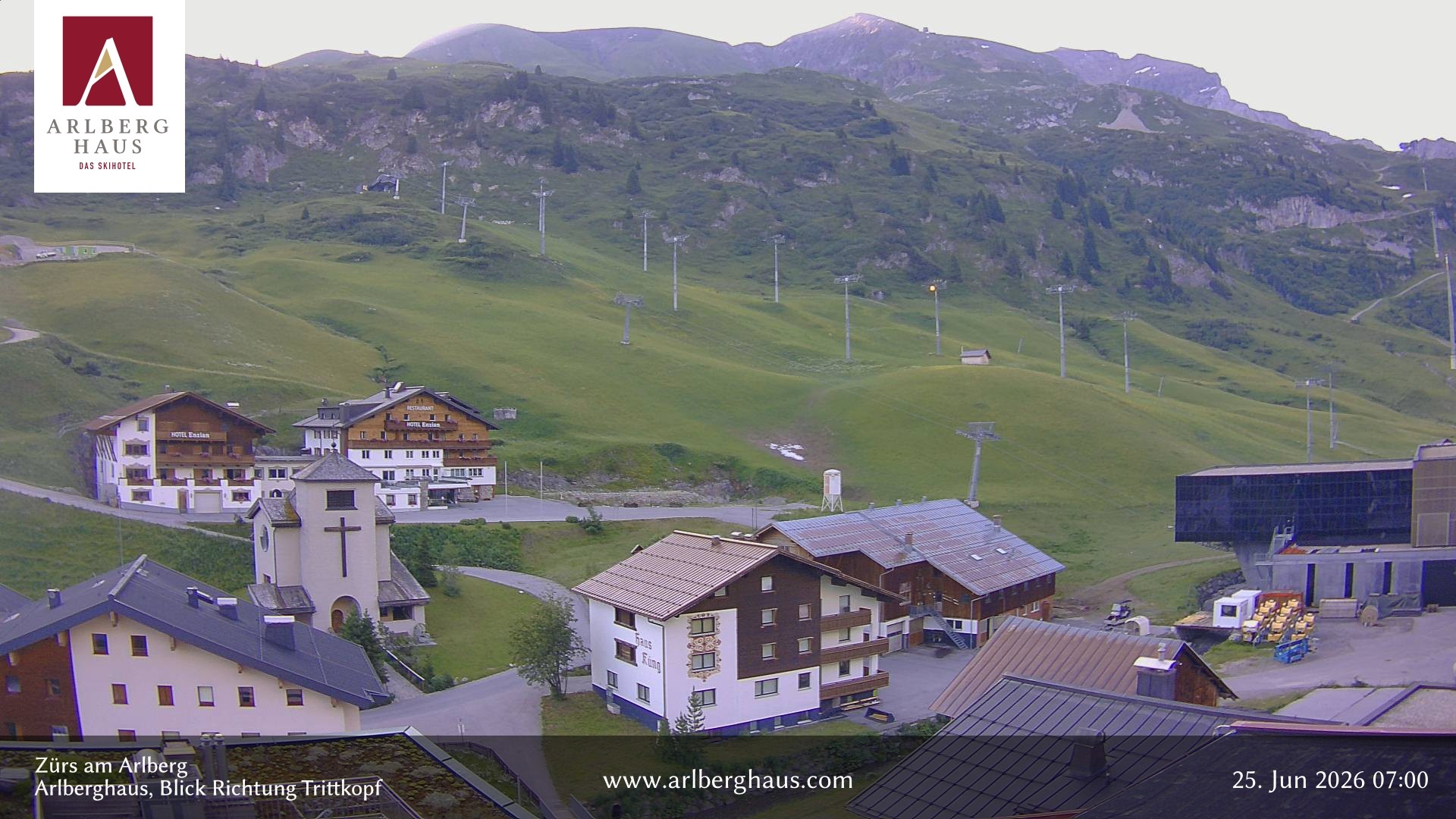 Archived image Webcam Arlberghaus at Zuers