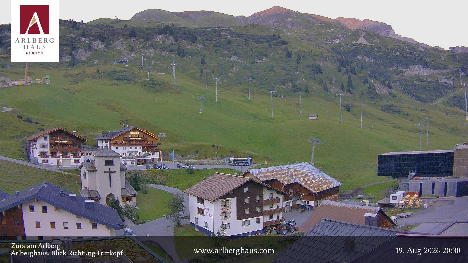 Archiv Foto Webcam Zürs: Hotel Arlberghaus