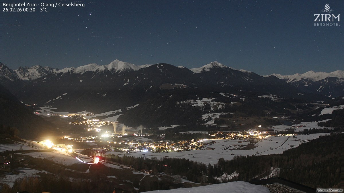 Archived image Webcam Hotel Zirm, South Tyrol