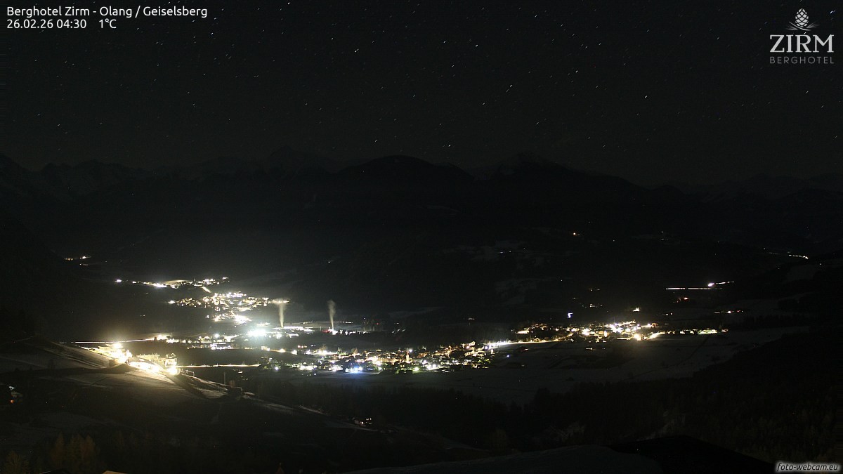 Archived image Webcam Hotel Zirm, South Tyrol