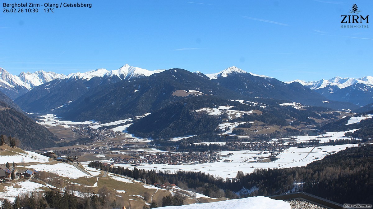 Archived image Webcam Hotel Zirm, South Tyrol