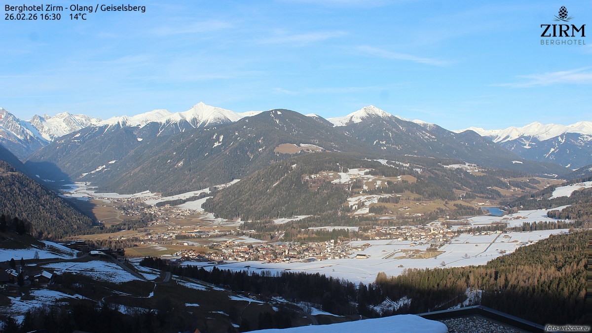 Archived image Webcam Hotel Zirm, South Tyrol