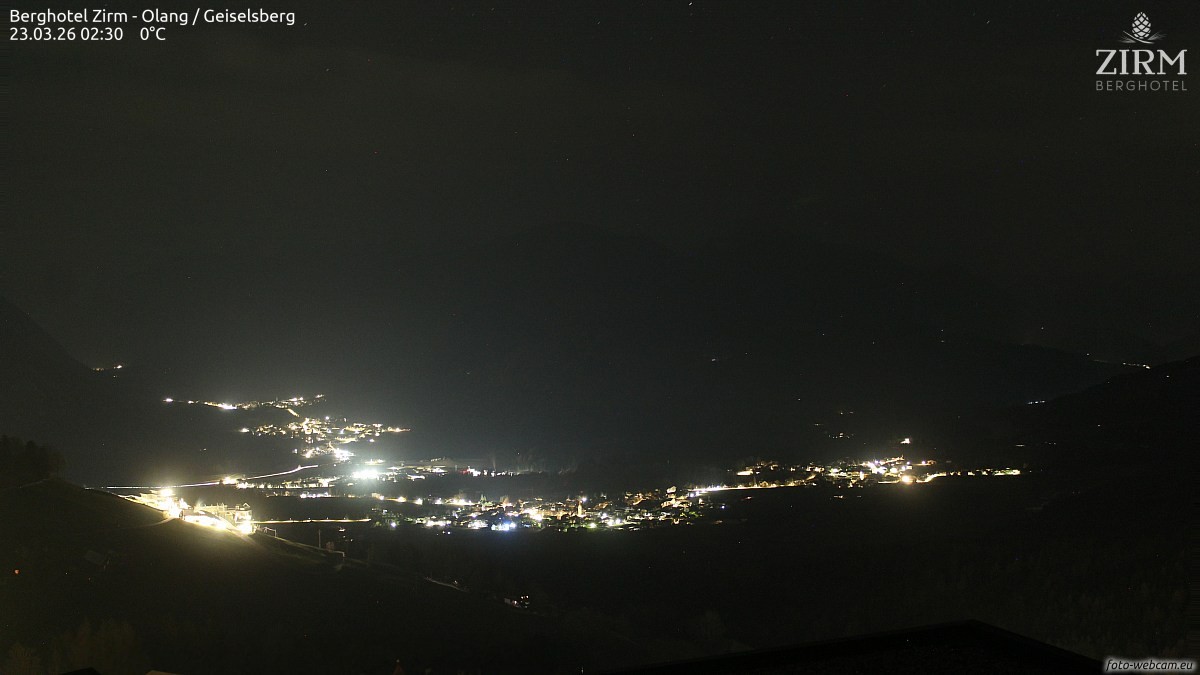 Archived image Webcam Hotel Zirm, South Tyrol