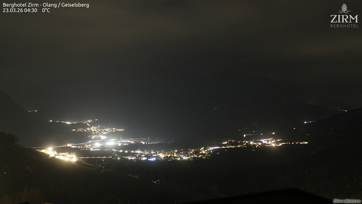 Archived image Webcam Hotel Zirm, South Tyrol