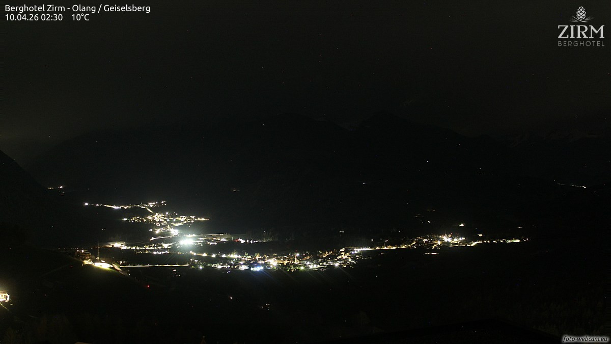 Archived image Webcam Hotel Zirm, South Tyrol