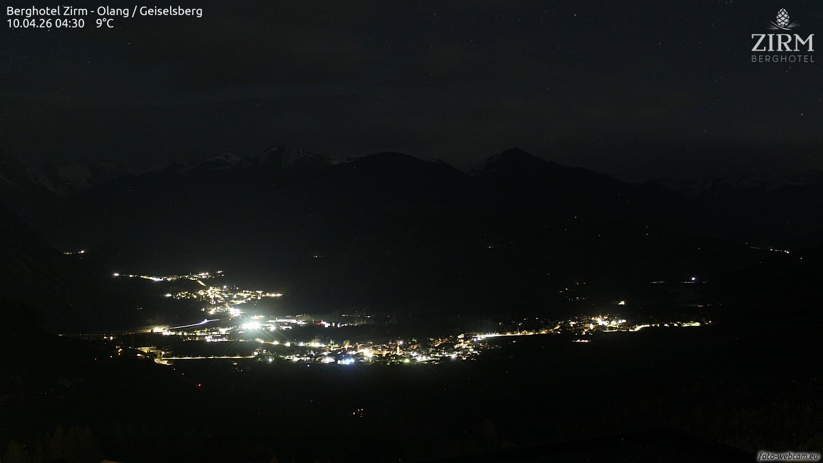 Archived image Webcam Hotel Zirm, South Tyrol