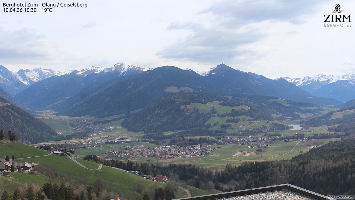 Archived image Webcam Hotel Zirm, South Tyrol
