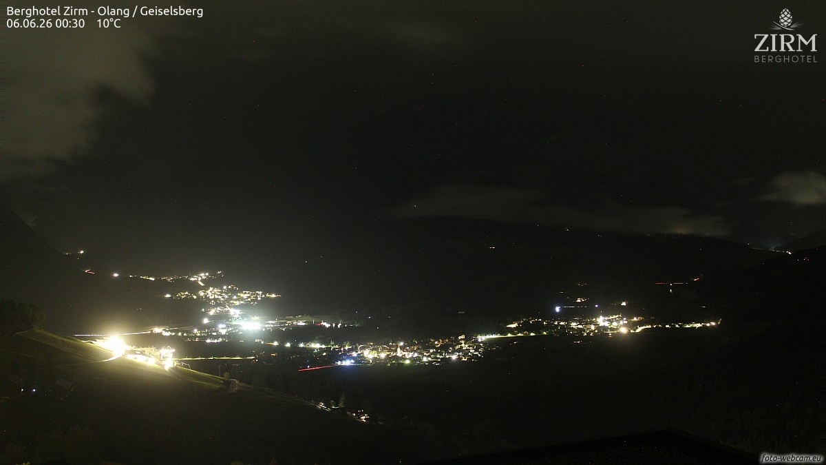 Archived image Webcam Hotel Zirm, South Tyrol
