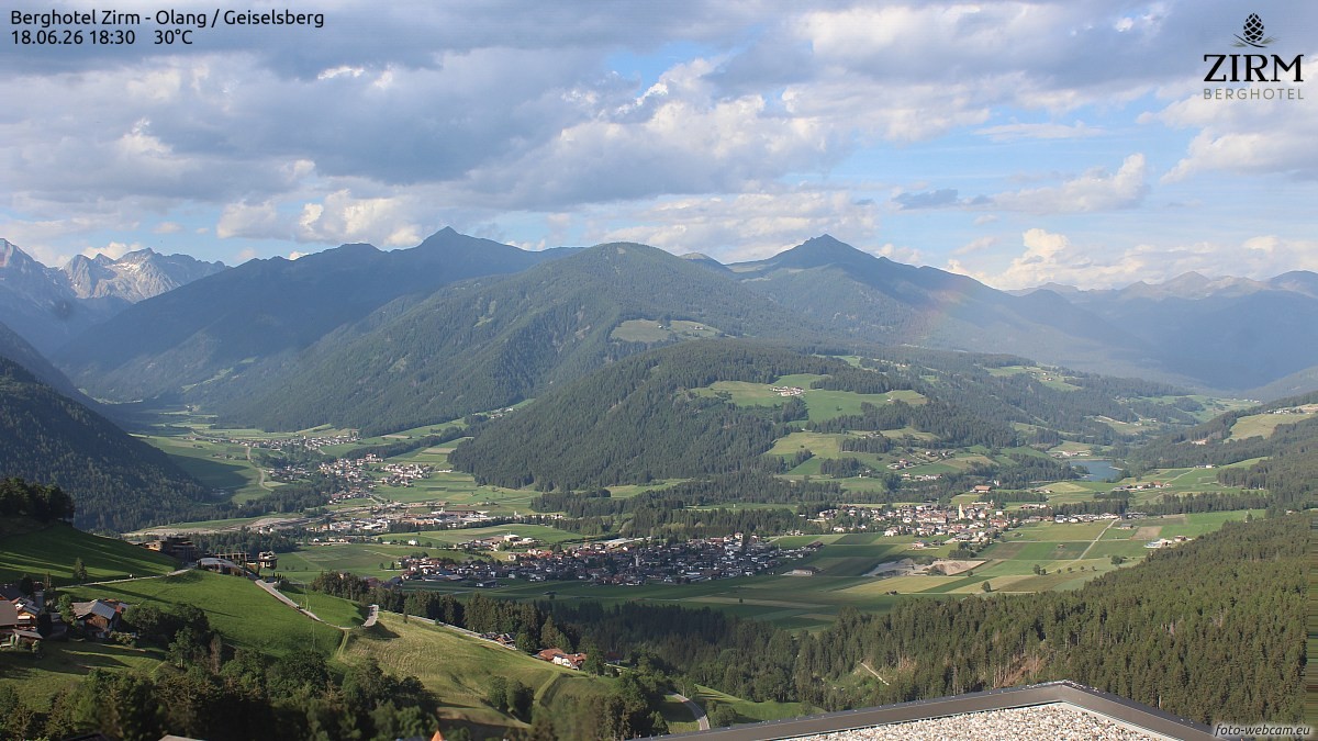 Archiv Foto Webcam Berghotel Zirm am Kronplatz