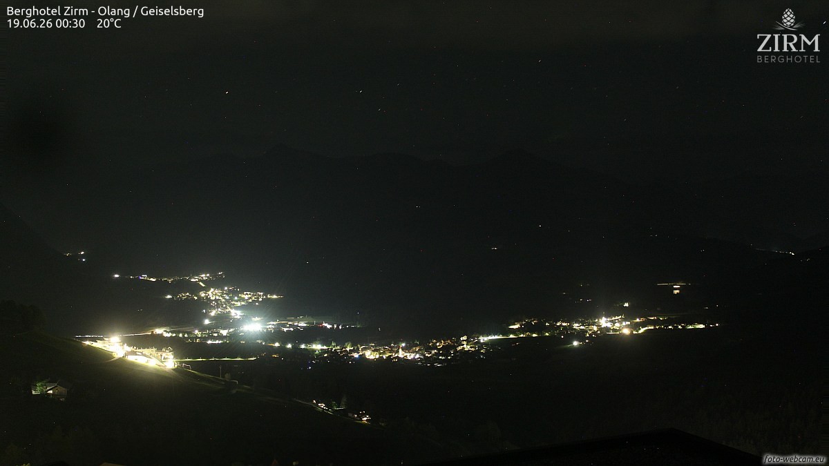 Archived image Webcam Hotel Zirm, South Tyrol