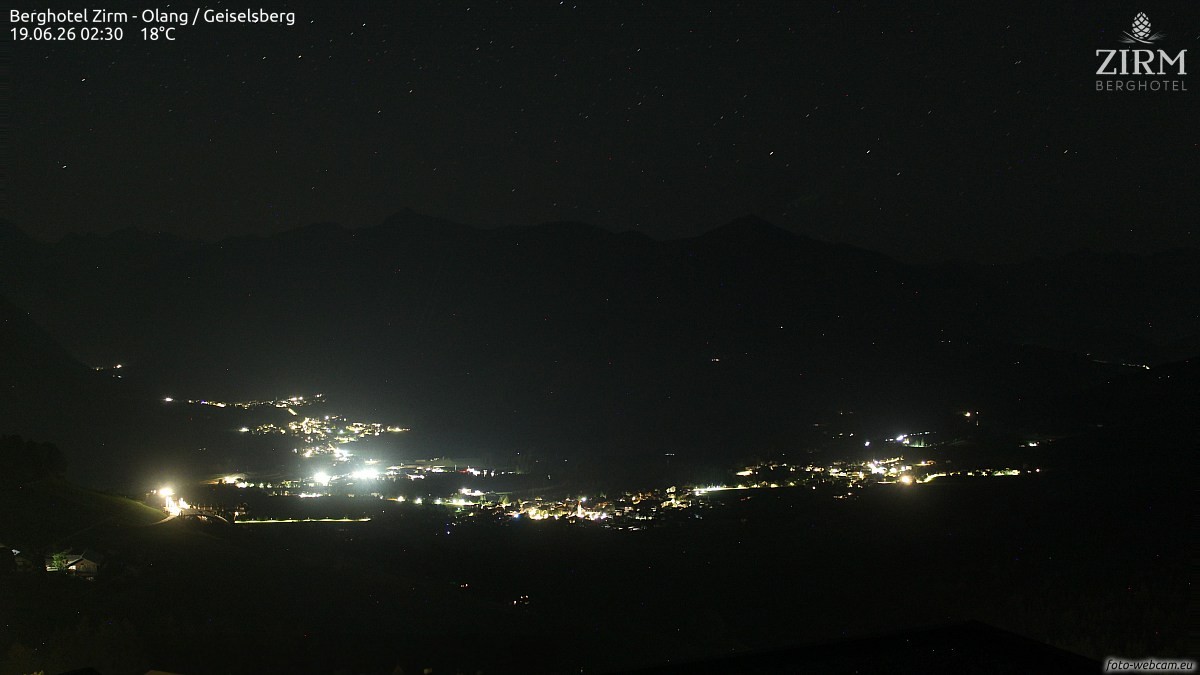 Archived image Webcam Hotel Zirm, South Tyrol