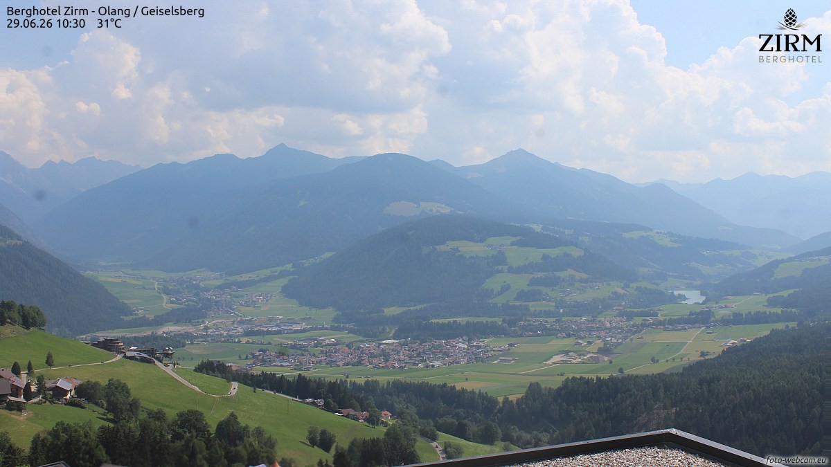 Archived image Webcam Hotel Zirm, South Tyrol