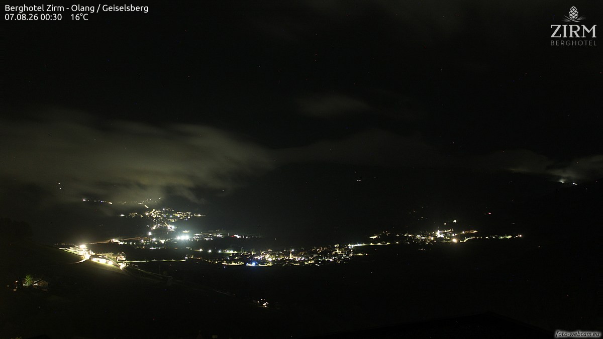 Archived image Webcam Hotel Zirm, South Tyrol