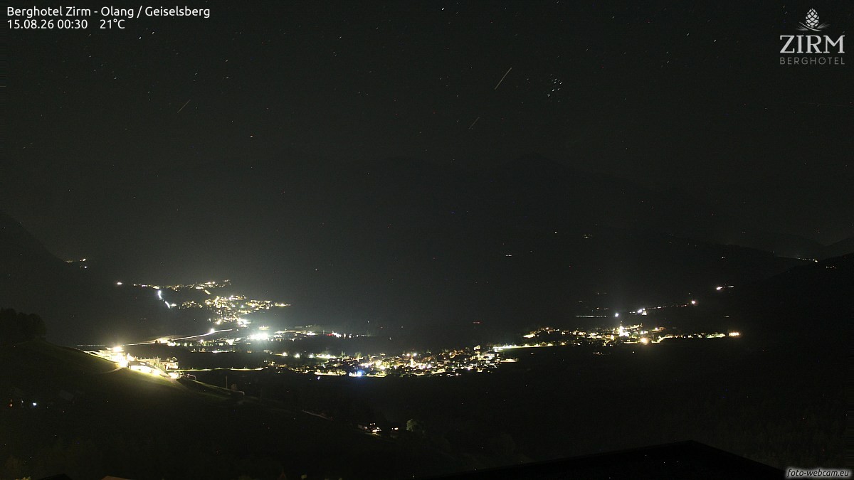 Archived image Webcam Hotel Zirm, South Tyrol