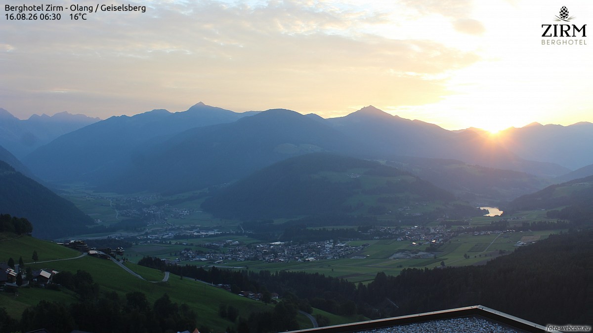 Archiv Foto Webcam Berghotel Zirm am Kronplatz