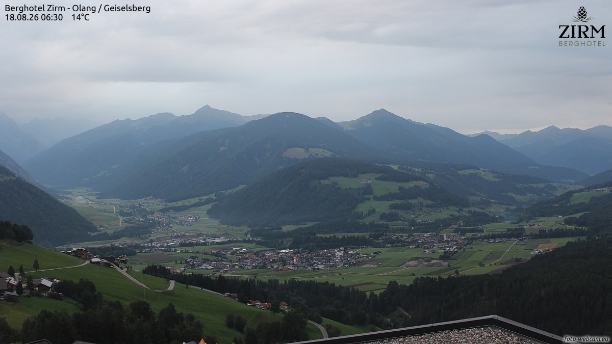 Archiv Foto Webcam Berghotel Zirm am Kronplatz