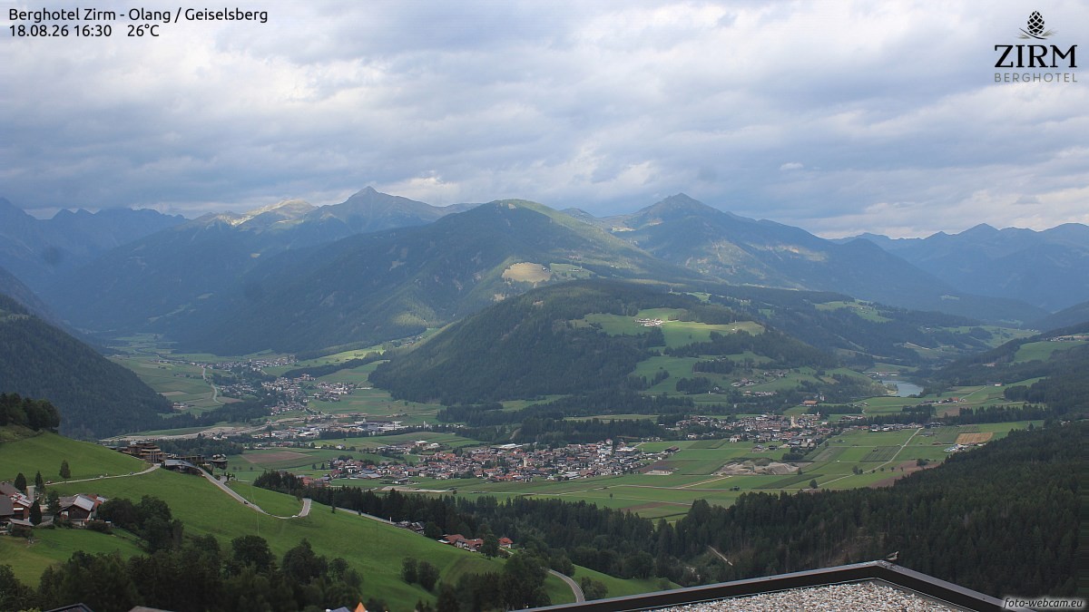 Archived image Webcam Hotel Zirm, South Tyrol