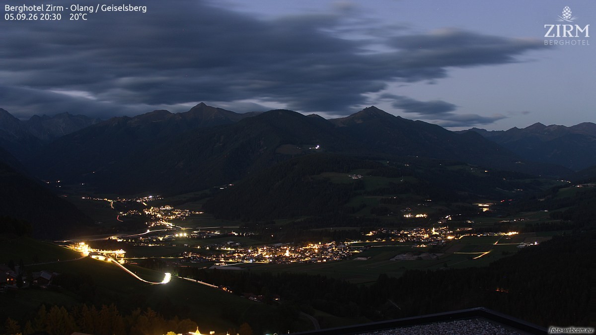 Archiv Foto Webcam Berghotel Zirm am Kronplatz
