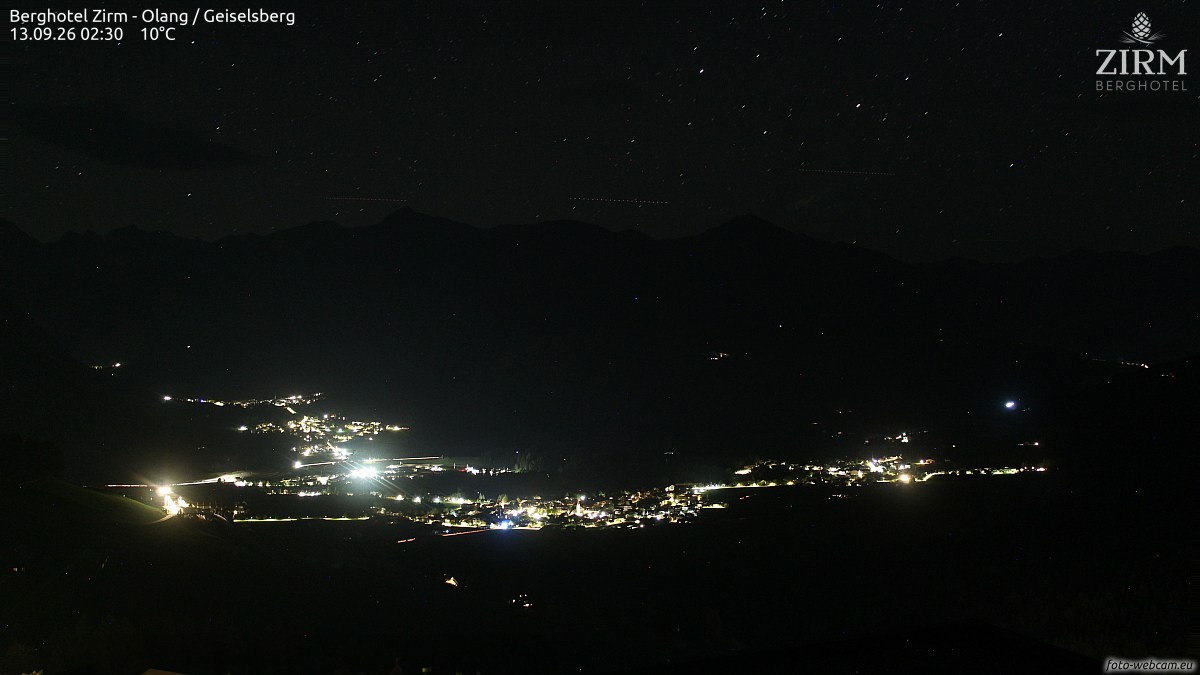 Archived image Webcam Hotel Zirm, South Tyrol