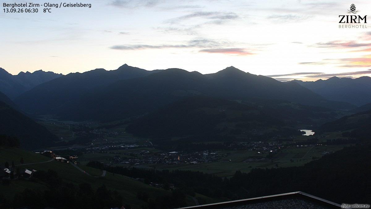 Archived image Webcam Hotel Zirm, South Tyrol