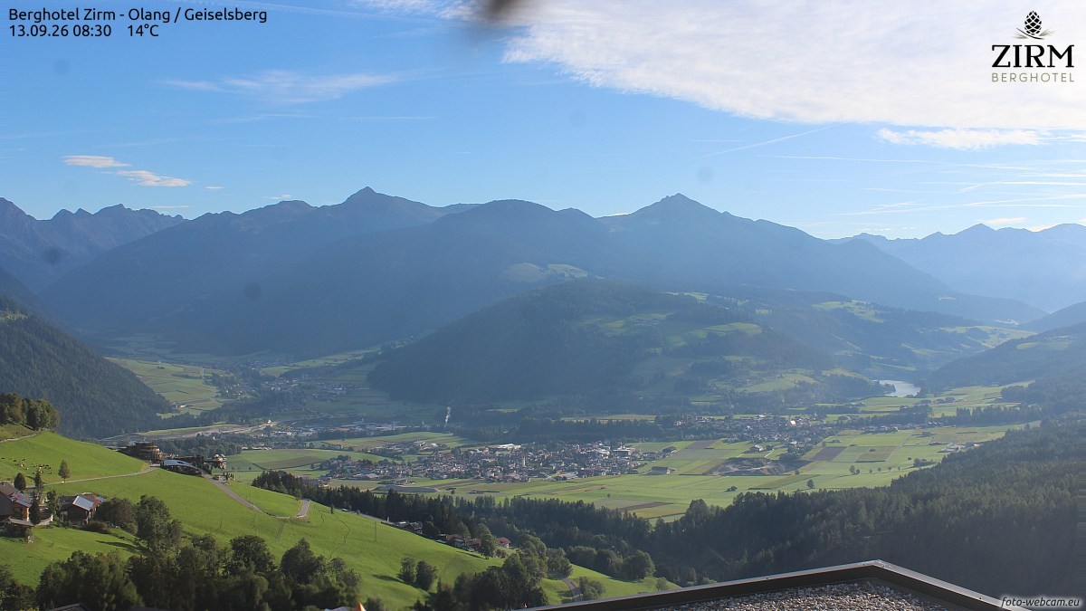 Archived image Webcam Hotel Zirm, South Tyrol
