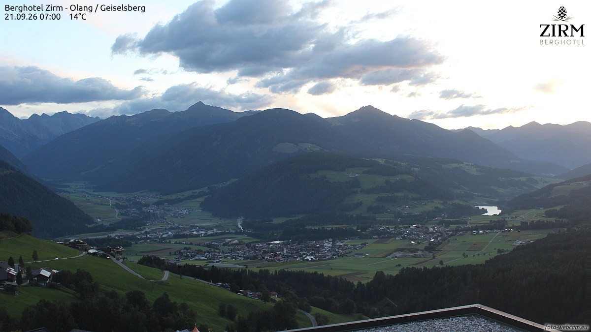 Archiv Foto Webcam Berghotel Zirm am Kronplatz