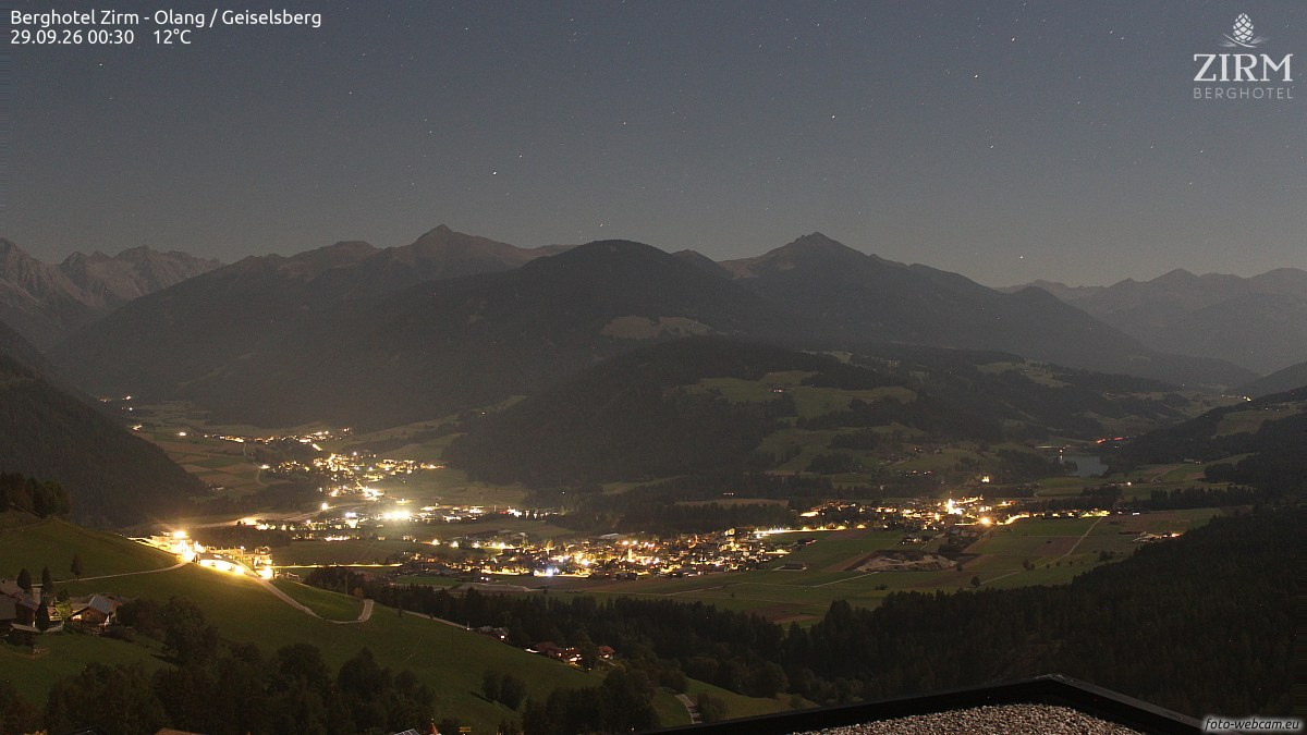 Archived image Webcam Hotel Zirm, South Tyrol