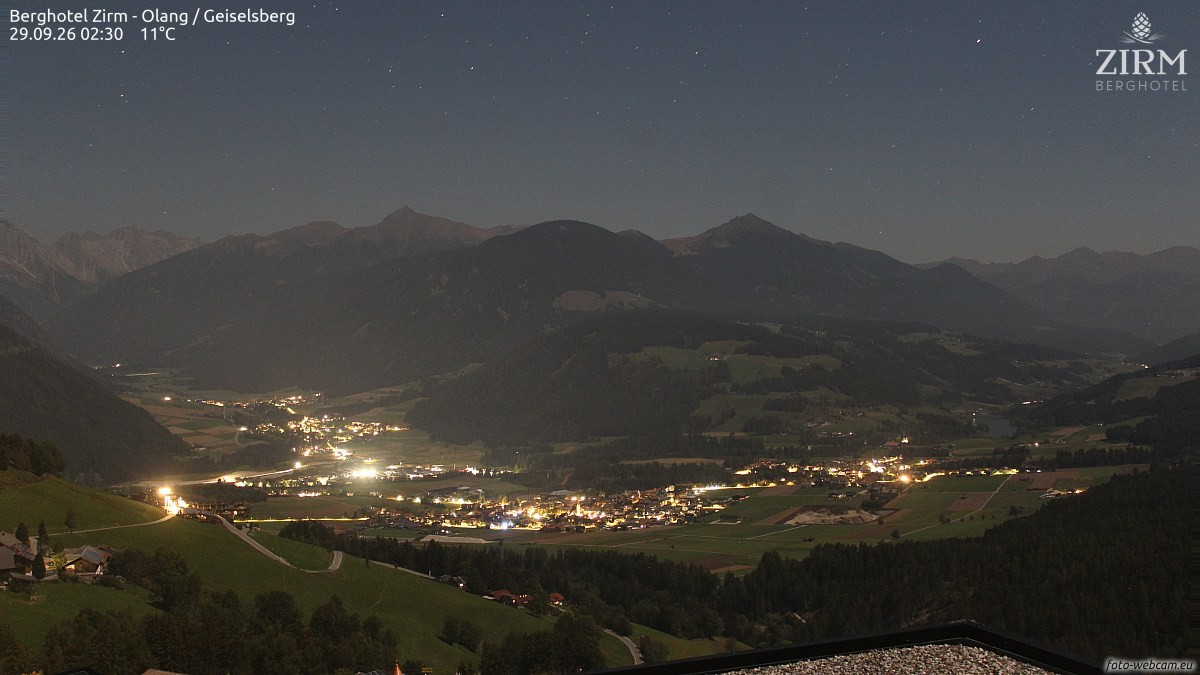 Archived image Webcam Hotel Zirm, South Tyrol