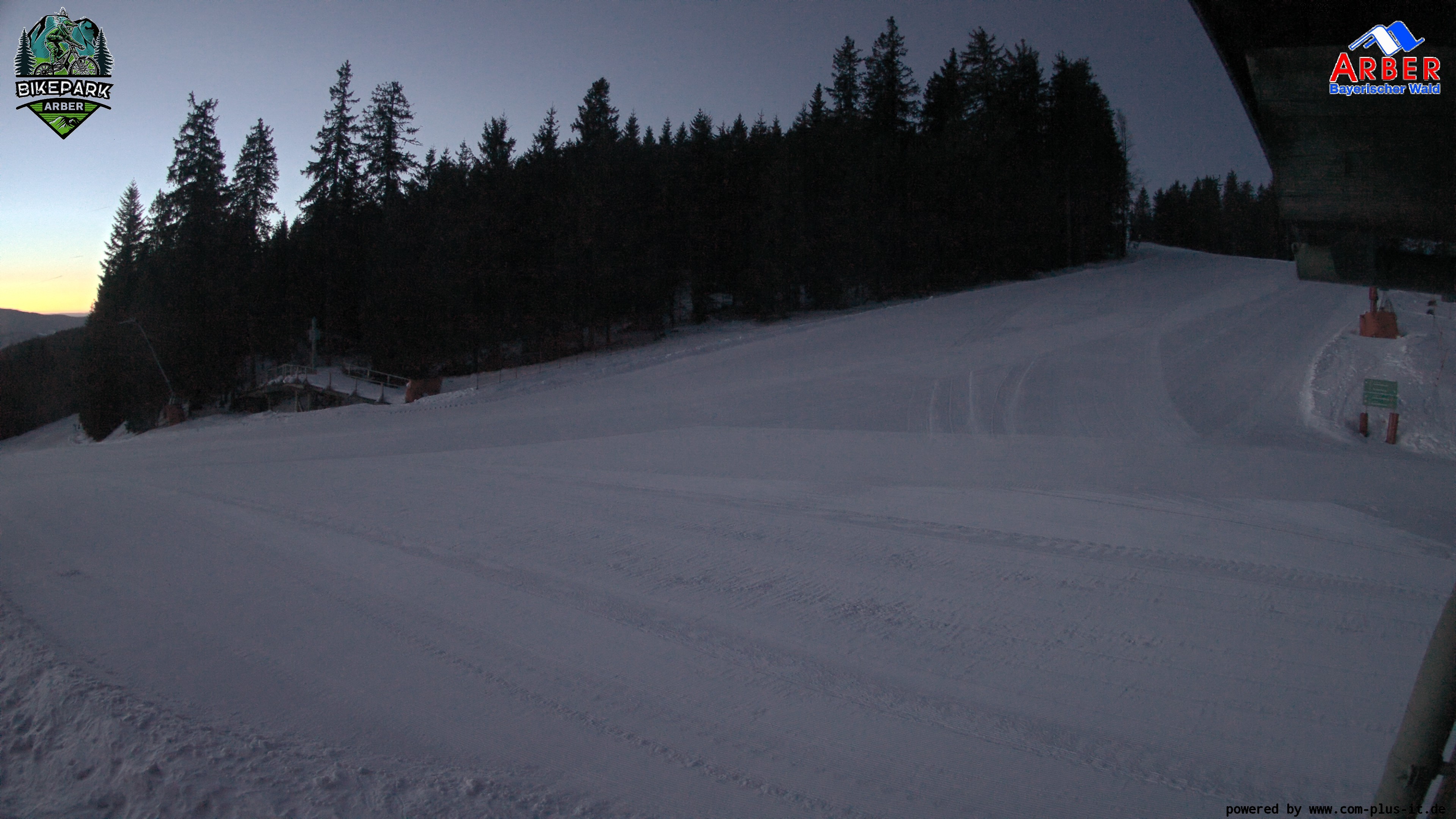 Archiv Foto Webcam ArBär Kinderland des Skigebiets am Arber