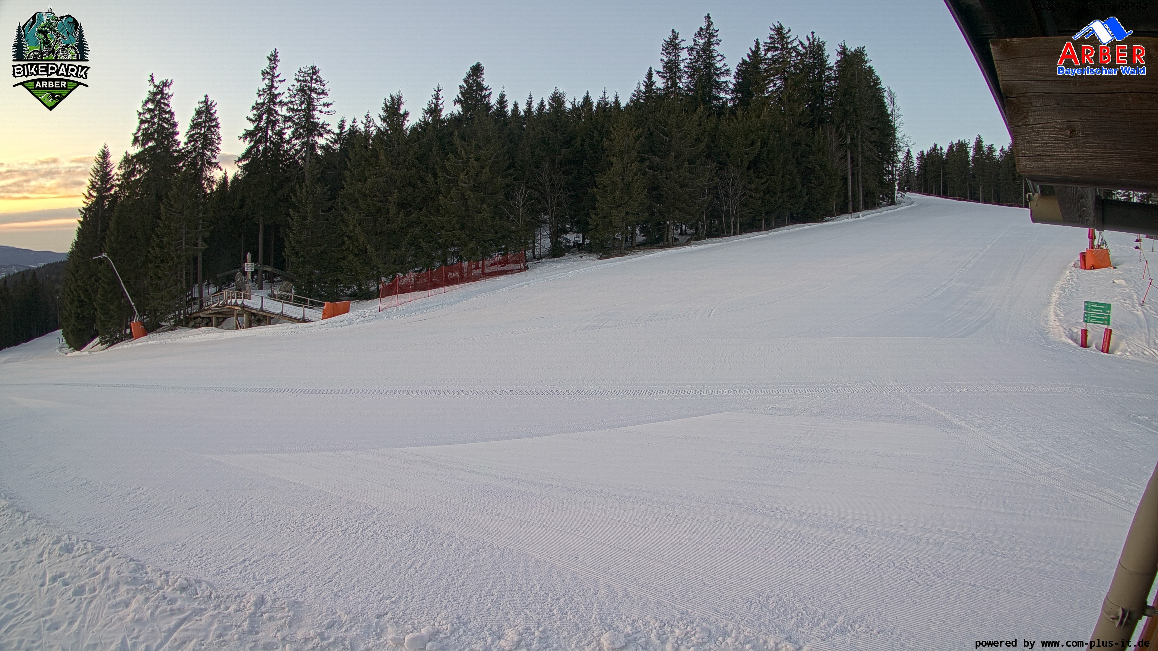Archiv Foto Webcam ArBär Kinderland des Skigebiets am Arber