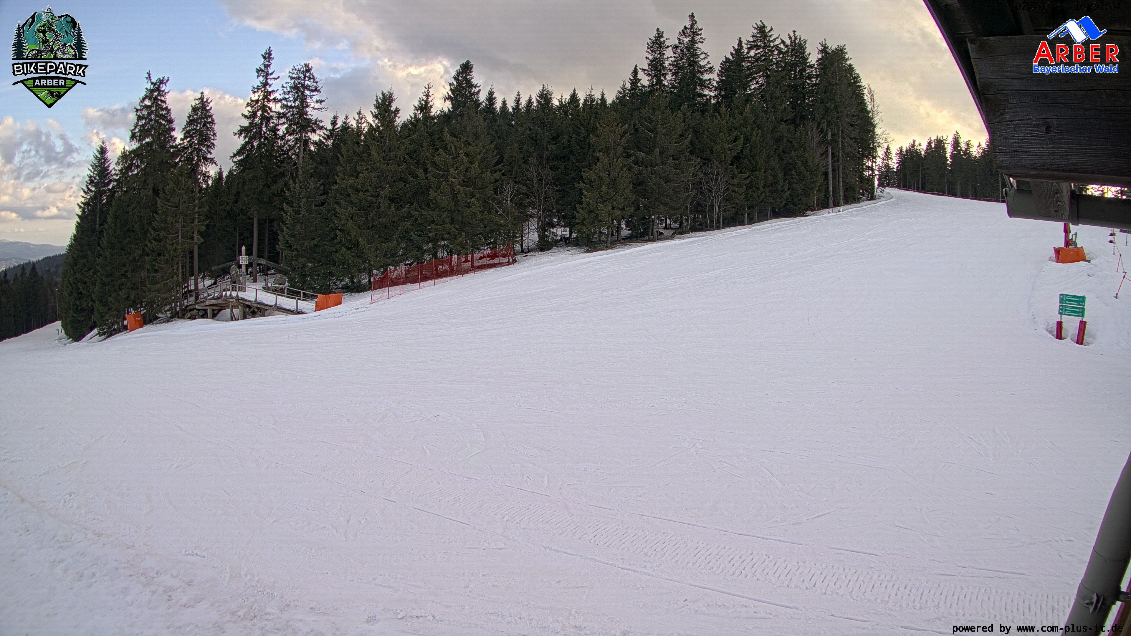 Archiv Foto Webcam ArBär Kinderland des Skigebiets am Arber