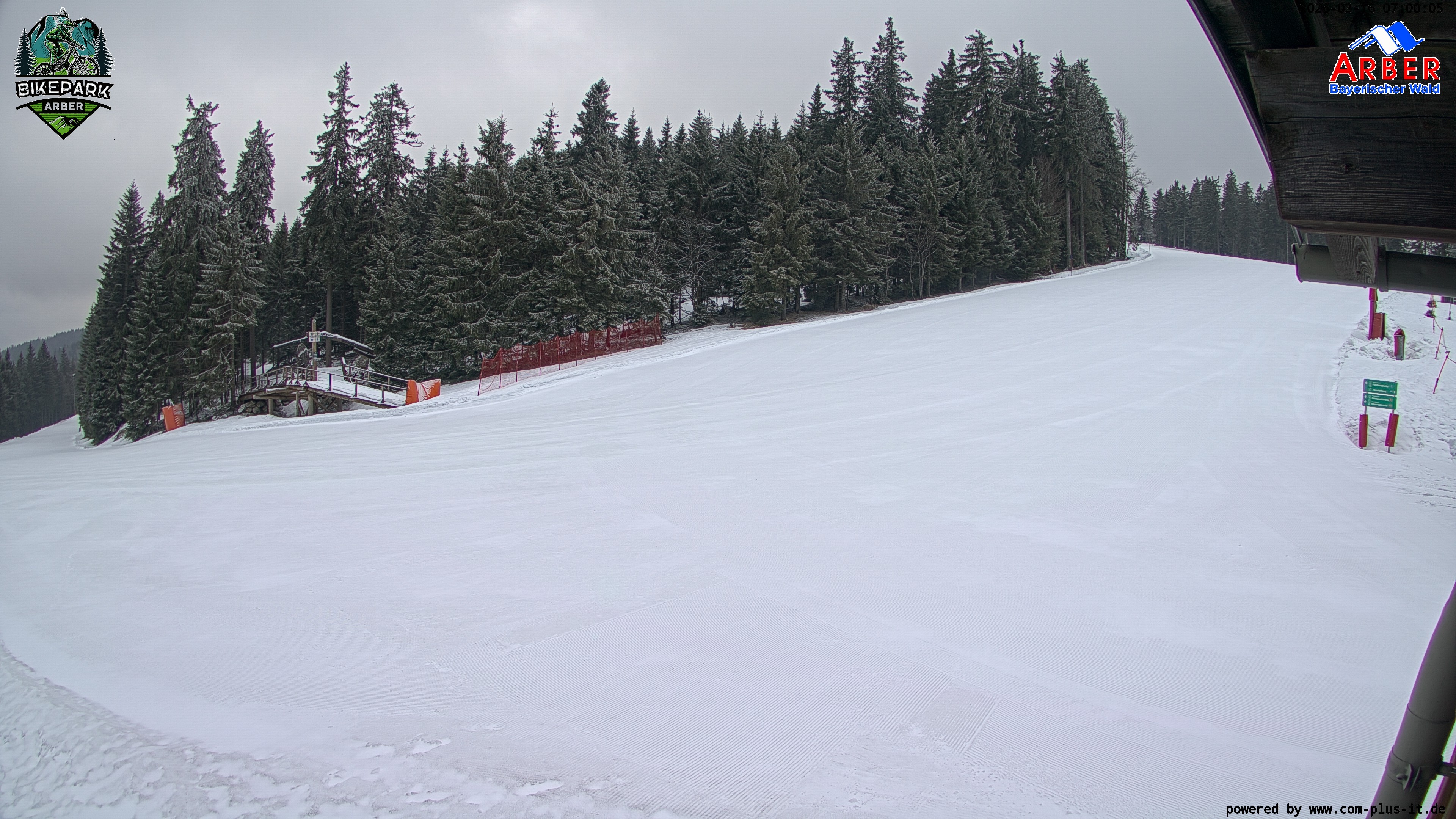 Archiv Foto Webcam ArBär Kinderland des Skigebiets am Arber