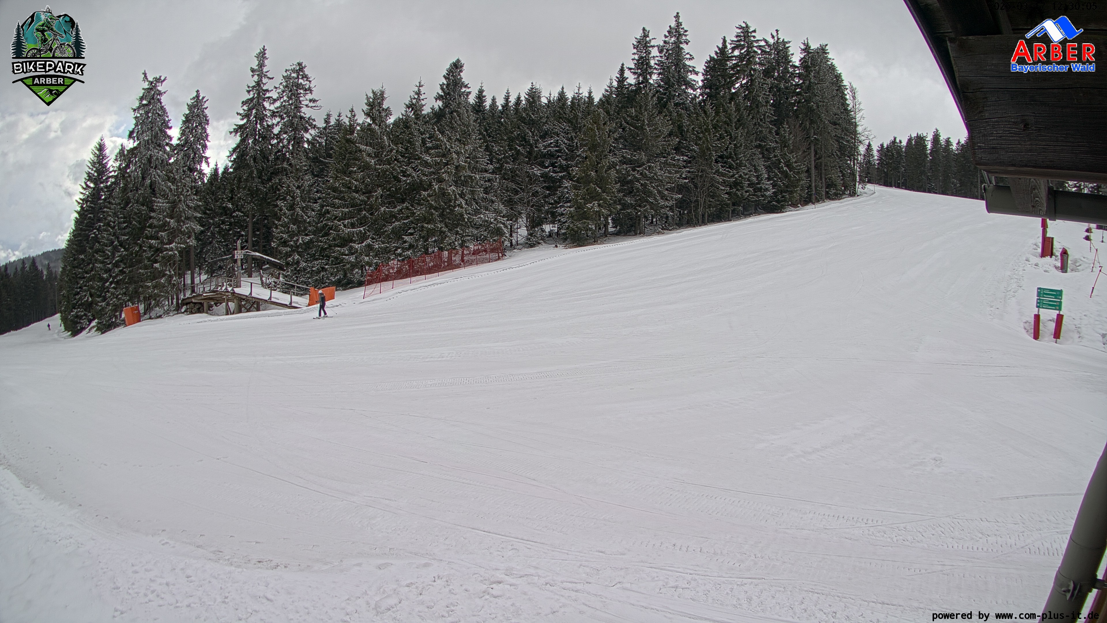 Archiv Foto Webcam ArBär Kinderland des Skigebiets am Arber