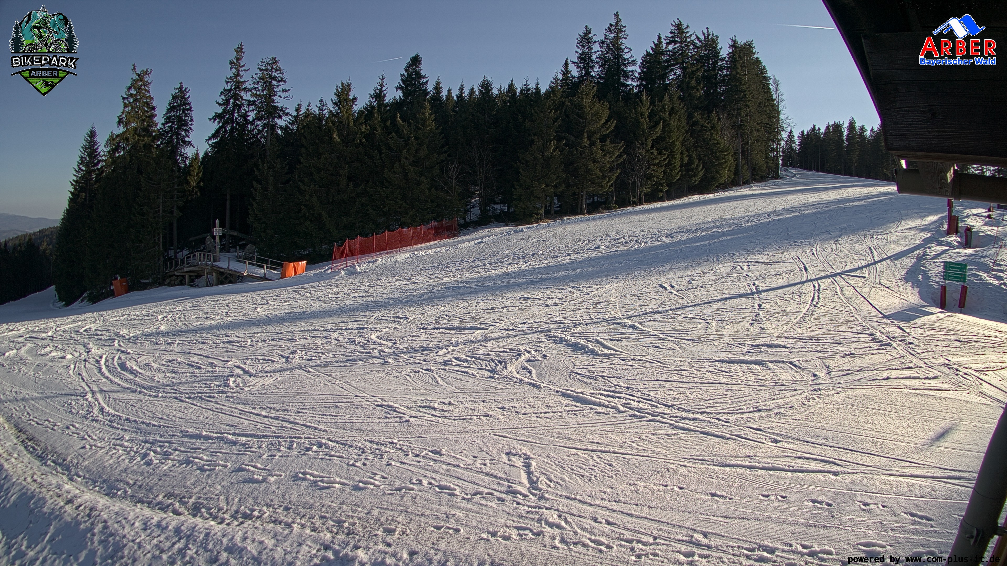 Archiv Foto Webcam ArBär Kinderland des Skigebiets am Arber