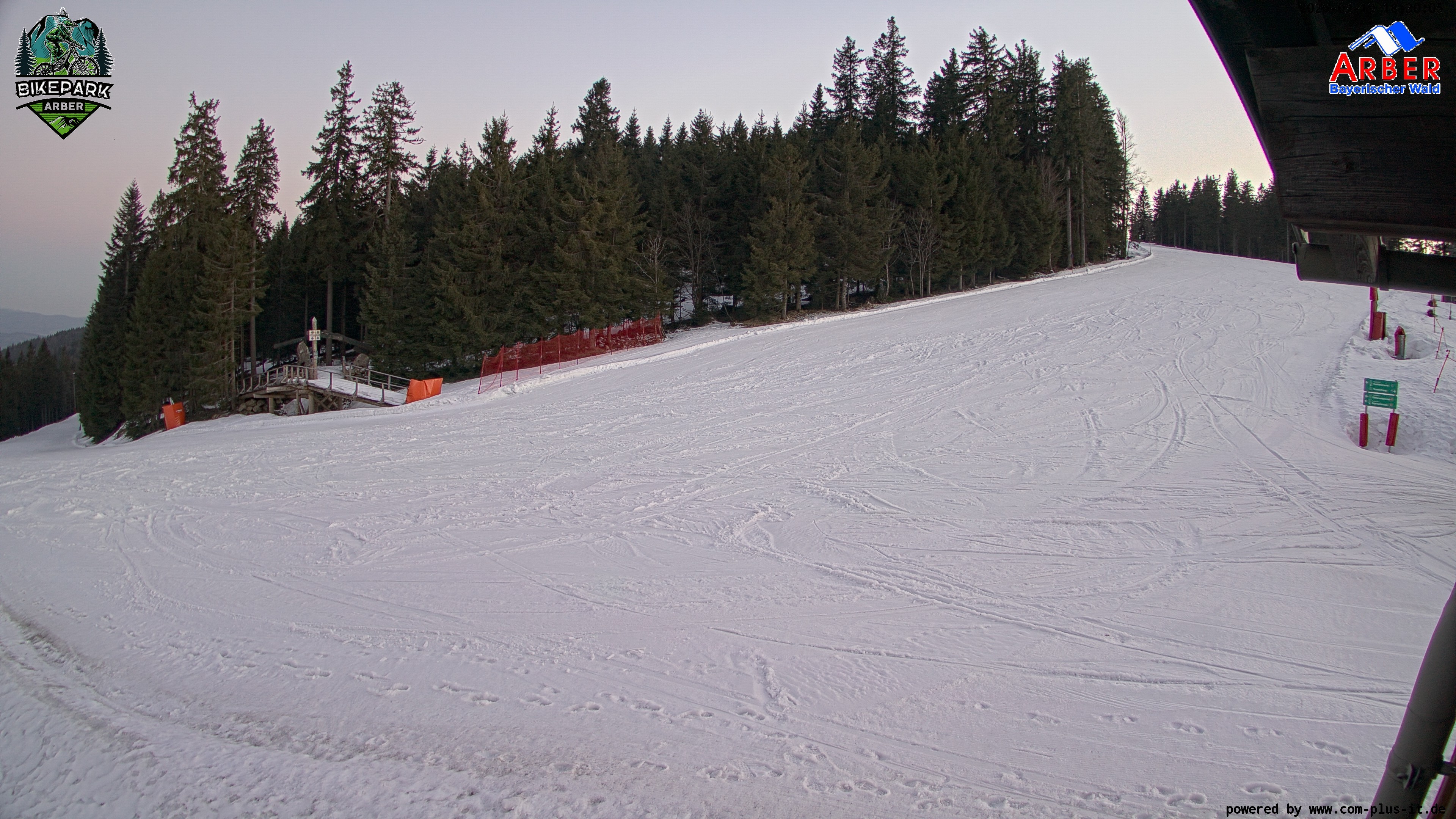 Archiv Foto Webcam ArBär Kinderland des Skigebiets am Arber